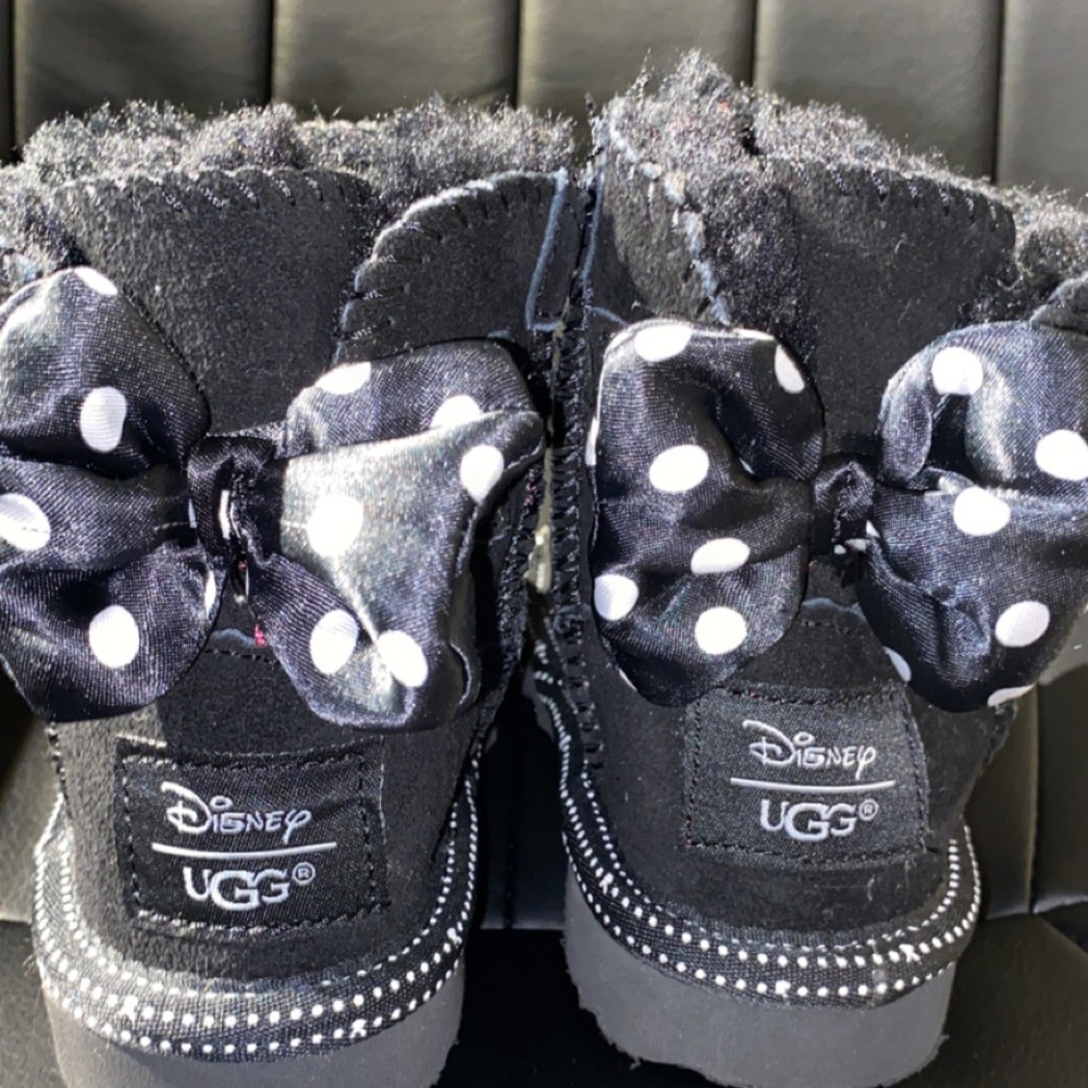 Disney Black Ugg’s Boots 8.5